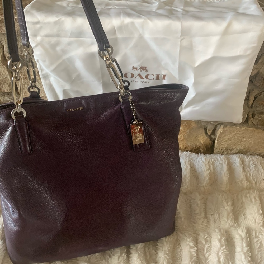 🌟SALE🌟Plum Coach shoulder bag